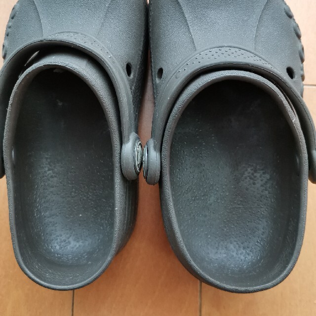 crocs(クロックス)のクロックス サンダル キッズ キッズ/ベビー/マタニティのキッズ靴/シューズ(15cm~)(サンダル)の商品写真