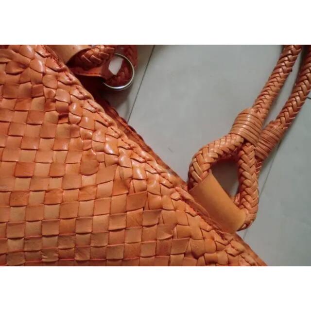 Bottega Veneta(ボッテガヴェネタ)のＪＡＣＯＮＯ　ヤコノ　 MADE  IN ITALY　本革メッシュトートバッグ コスメ/美容のキット/セット(その他)の商品写真