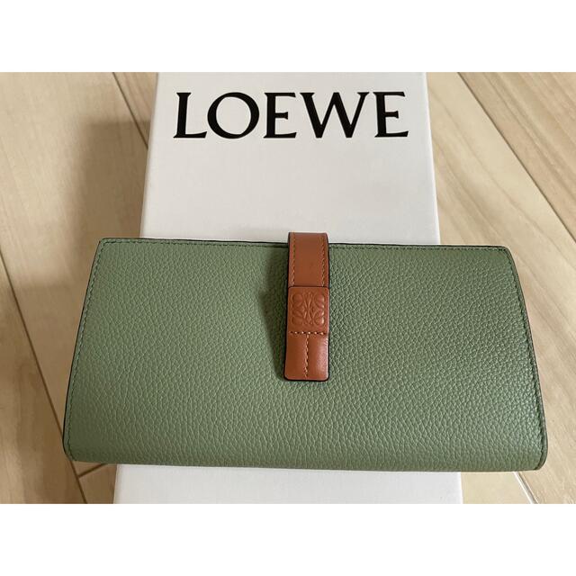 LOEWE(ロエベ)のLOEWE 長財布 レディースのファッション小物(財布)の商品写真