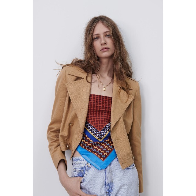 ZARA - ZARA クロップド丈ジャケット Mサイズ ゴールデン ZARA - ZARA クロップド丈ジャケット Mサイズ ゴールデン