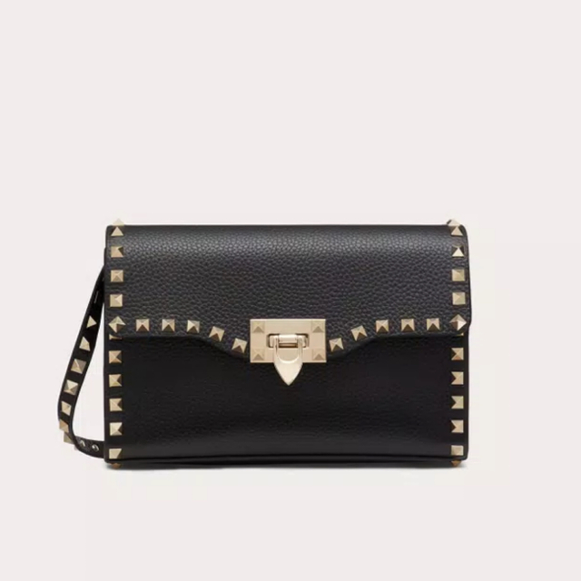 割引発見 VALENTINO - 【値下げ⭕️】ロックスタッズ グレインカーフ