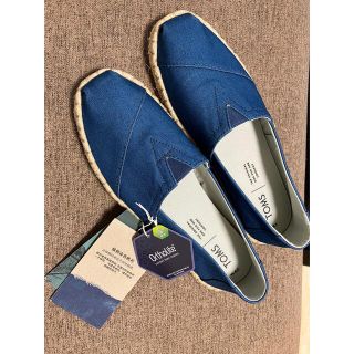 トムズ(TOMS)の定価9680円　toms スリッポン　23.5(スニーカー)