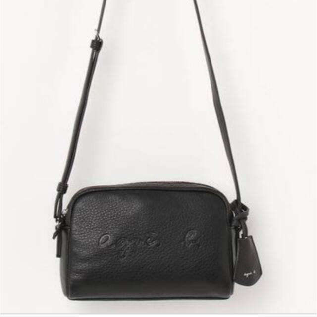 agnes b.(アニエスベー)のアニエスベー　エンボスロゴショルダーバッグ　ブラック レディースのバッグ(ショルダーバッグ)の商品写真
