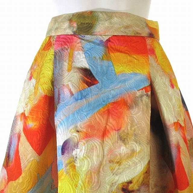 H&M(エイチアンドエム)のエイチ&エム スカート 総柄 ひざ丈 タック フレア マルチカラー US4 レディースのスカート(その他)の商品写真