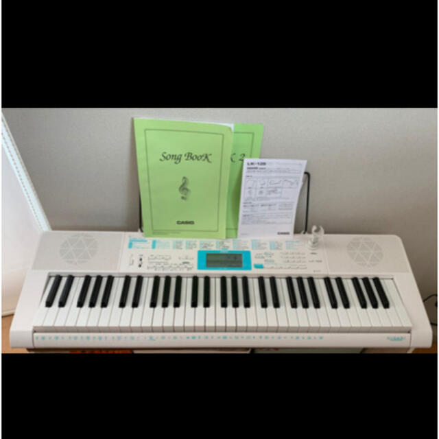 CASIO(カシオ)の光ナビゲーション LK128 キーボード 楽器の鍵盤楽器(キーボード/シンセサイザー)の商品写真