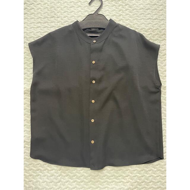 AuieF(アウィーエフ)のGready Brilliant スタンド　フレンチシャツ　ブラック レディースのトップス(Tシャツ(半袖/袖なし))の商品写真