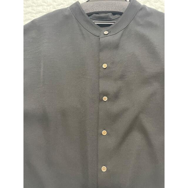 AuieF(アウィーエフ)のGready Brilliant スタンド　フレンチシャツ　ブラック レディースのトップス(Tシャツ(半袖/袖なし))の商品写真