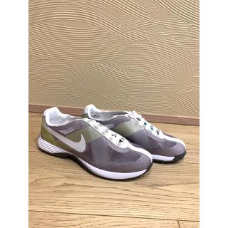 ナイキ(NIKE)のナイキゴルフシューズ  26㎝  女性用 新品未使用❗️(シューズ)