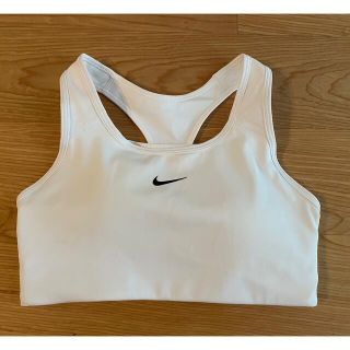 ナイキ(NIKE)のNIKE ナイキ  スポーツブラ サイズ M  白(トレーニング用品)