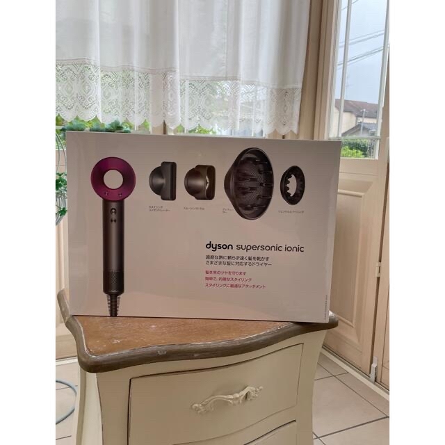 Dyson(ダイソン)の本日最終価格✨新品未使用✨ダイソンドライヤー スマホ/家電/カメラの美容/健康(ドライヤー)の商品写真