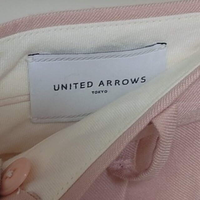 UNITED ARROWS(ユナイテッドアローズ)のユナイテッドアローズ　パンツ レディースのパンツ(クロップドパンツ)の商品写真