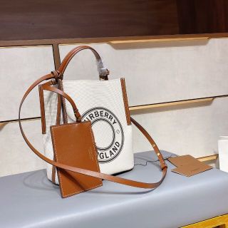 バーバリー(BURBERRY) キャンバス ショルダーバッグ(レディース)の通販 ...
