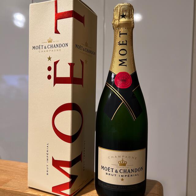 MOET シャンパン