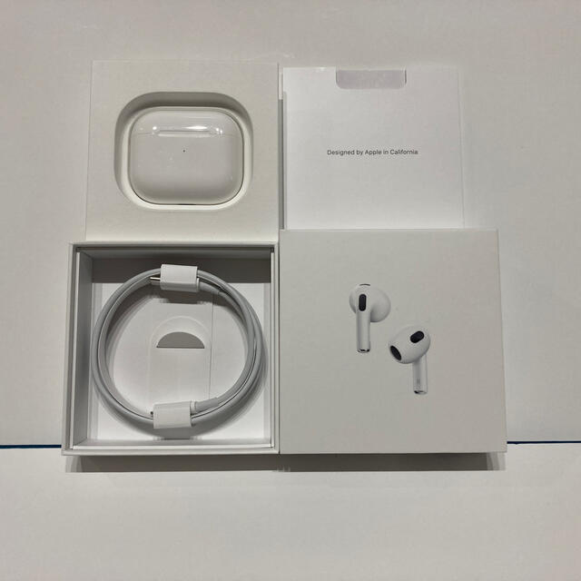 アップル AirPods 第3世代 MME73J/A おまけ付き-