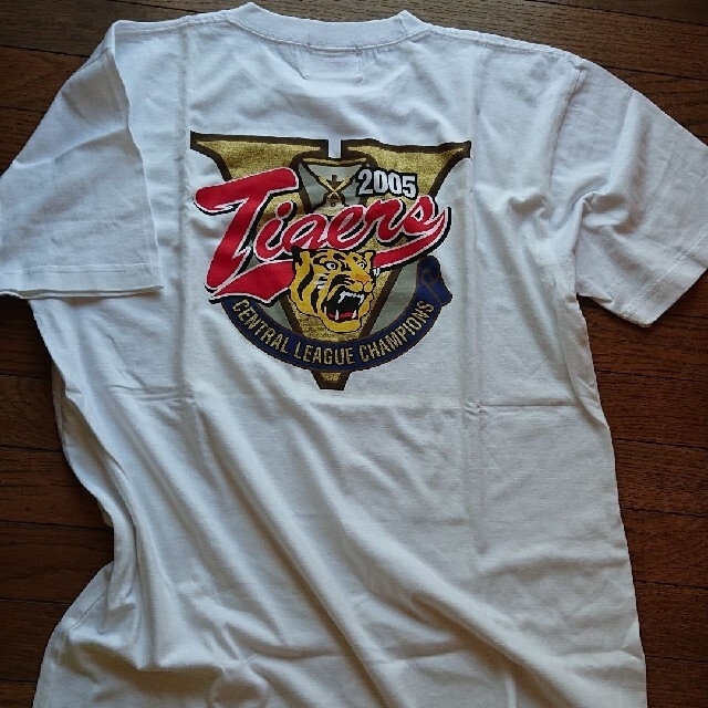 SSK(エスエスケイ)のSSK  メンズ  阪神タイガース Ｔシャツ  2005 メンズのトップス(Tシャツ/カットソー(半袖/袖なし))の商品写真
