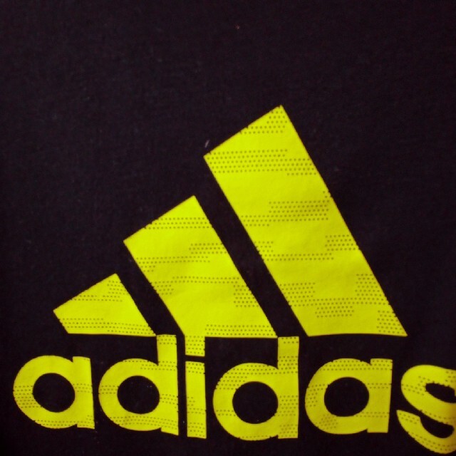 adidas(アディダス)のアディダス　Tシャツ　１４０cm.１５０cm キッズ/ベビー/マタニティのキッズ服男の子用(90cm~)(Tシャツ/カットソー)の商品写真