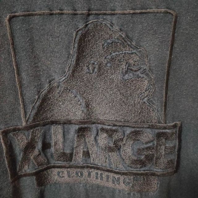 XLARGE(エクストララージ)のエクストララージ 黒 長袖 Tシャツ 刺繍ロゴ ロングスリーブ メンズ M メンズのトップス(Tシャツ/カットソー(七分/長袖))の商品写真