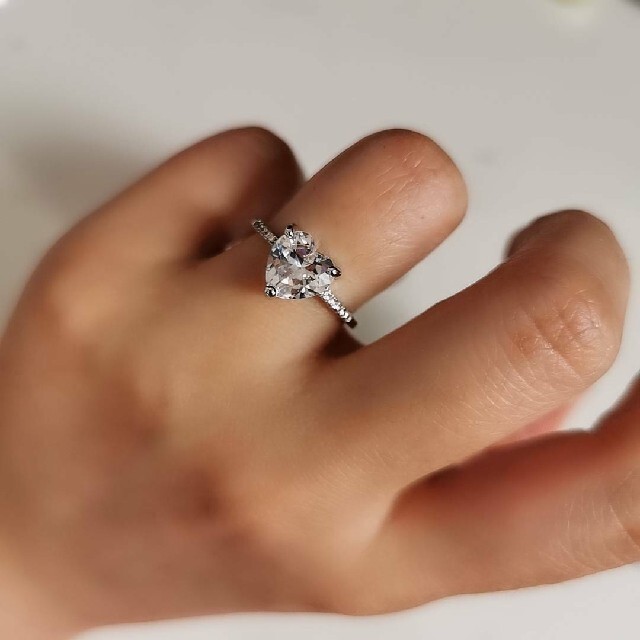 ハートリング　プラチナ　レディース　指輪　大粒　ジルコニア　2ct レディースのアクセサリー(リング(指輪))の商品写真