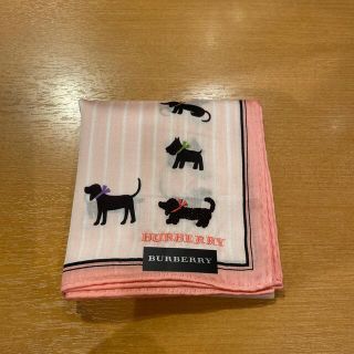 バーバリー(BURBERRY)のバーバリーハンカチドッグ柄ピンク(ハンカチ)