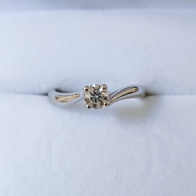 ラザールダイヤモンド 0.19ct リング Pt950-