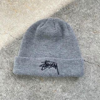 ステューシー(STUSSY)のstussy beanie gray(ニット帽/ビーニー)