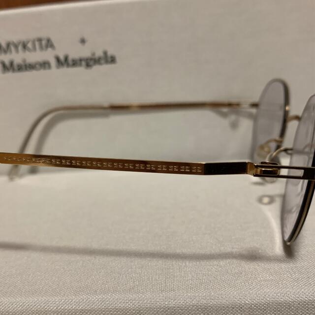 Maison Martin Margiela(マルタンマルジェラ)のMYKITA Maison Margiela MMCRAFT010 ゴールド メンズのファッション小物(サングラス/メガネ)の商品写真