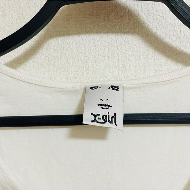 X-girl(エックスガール)のX-GIRL  ホワイト　Tシャツ レディースのトップス(Tシャツ(半袖/袖なし))の商品写真