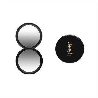 イヴサンローランボーテ(Yves Saint Laurent Beaute)のイヴ・サンローラン鏡(ミラー)