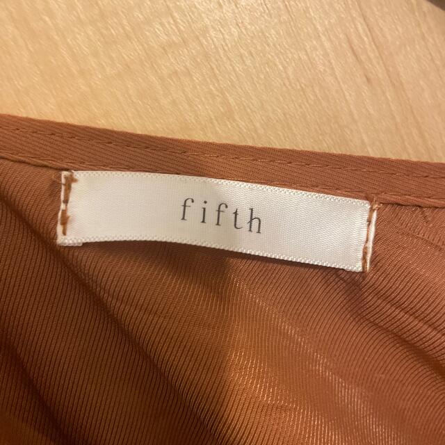 fifth(フィフス)のfifth ウエストシャーリングトップス　オレンジ レディースのトップス(シャツ/ブラウス(長袖/七分))の商品写真