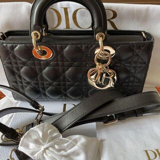 ☆新作☆【Dior】Lady D-Joy ミディアムバッグ tivicr.com