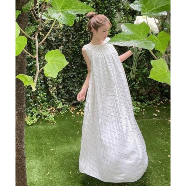 新品未使用エイミーイストワール♡ランダムプリーツプリントワンピース♡WHITE