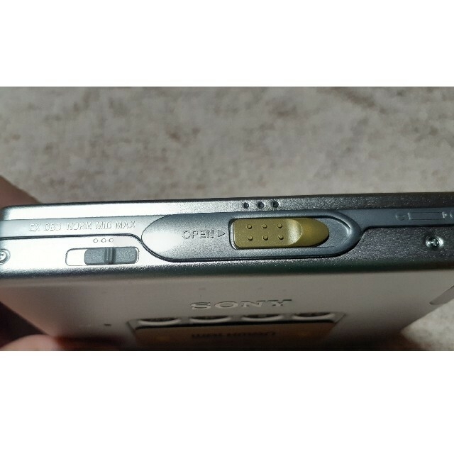 SONY WM-EX808 WALKMAN 【ジャンク品】 スマホ/家電/カメラのオーディオ機器(ポータブルプレーヤー)の商品写真