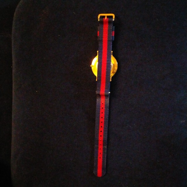 Daniel Wellington(ダニエルウェリントン)のDaniel Wellingtonのネイビー×レッド腕時計 レディースのファッション小物(腕時計)の商品写真