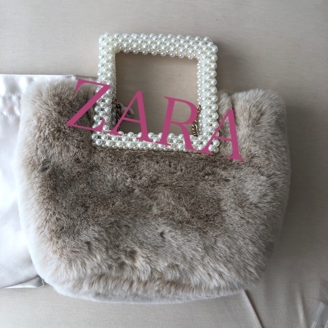 ZARA(ザラ)の♡ZARA♡エコファーバック レディースのバッグ(ハンドバッグ)の商品写真