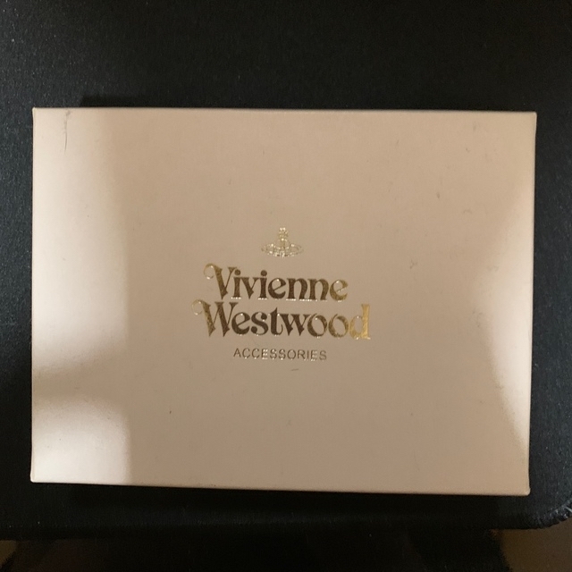 Vivienne Westwood(ヴィヴィアンウエストウッド)のヴィヴィアンウエストウッド　二つ折り財布 レディースのファッション小物(財布)の商品写真