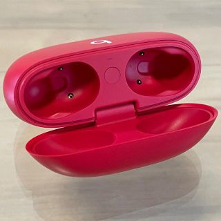 ★美品★Beats Studio Buds レッド 充電ケースのみ／R79