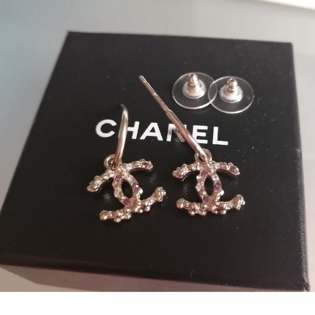 美品♡CHANEL　ココマークフープピアス　ゴールド&主にピンク系