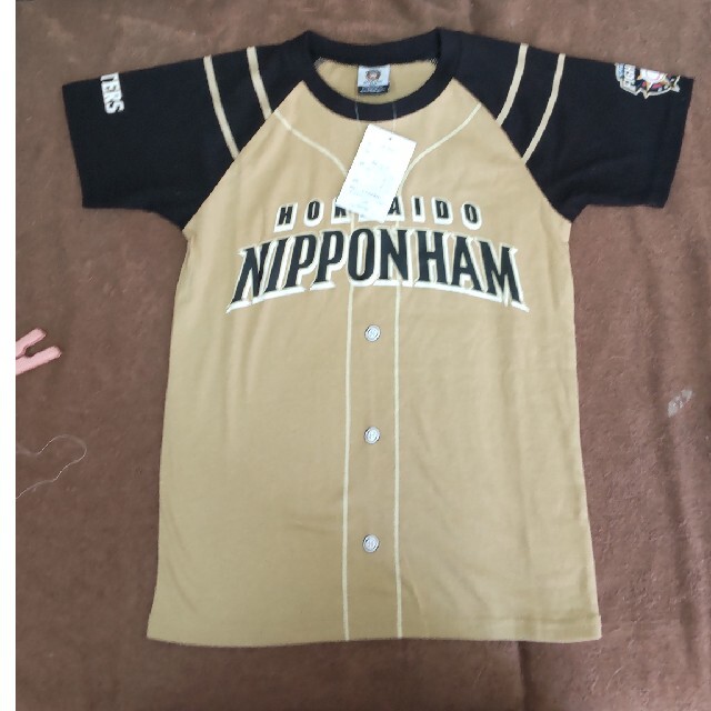 北海道日本ハムファイターズ(ホッカイドウニホンハムファイターズ)の日本ハムファイターズ　半袖Tシャツ　150 スポーツ/アウトドアの野球(応援グッズ)の商品写真