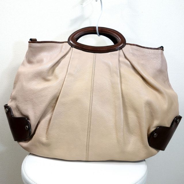 Marni(マルニ)の【定番】MARNI　フルレザーバルーンバッグ　マルニ レディースのバッグ(ハンドバッグ)の商品写真