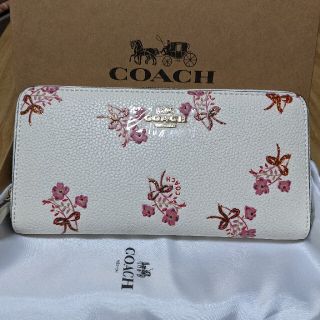 コーチ(COACH)のCOACH  長財布　ラウンドファスナー　花柄４白(財布)