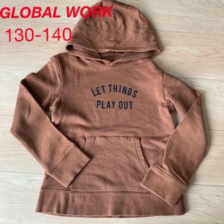 グローバルワーク(GLOBAL WORK)のGLOBAL WORK  ブラウンパーカー　adidasTシャツ(Tシャツ/カットソー)