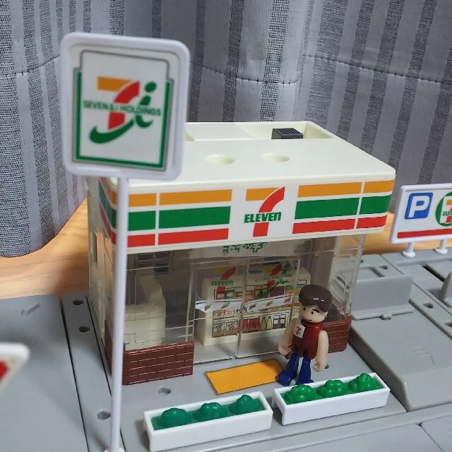 トミカタウン≪セブンイレブン≫コンビニ プラキッズの通販 by トミカタウン≪セブンイレブン≫コンビニ プラキッズの通販 by