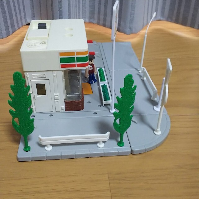 トミカタウン≪セブンイレブン≫コンビニ プラキッズの通販 by トミカタウン≪セブンイレブン≫コンビニ プラキッズの通販 by