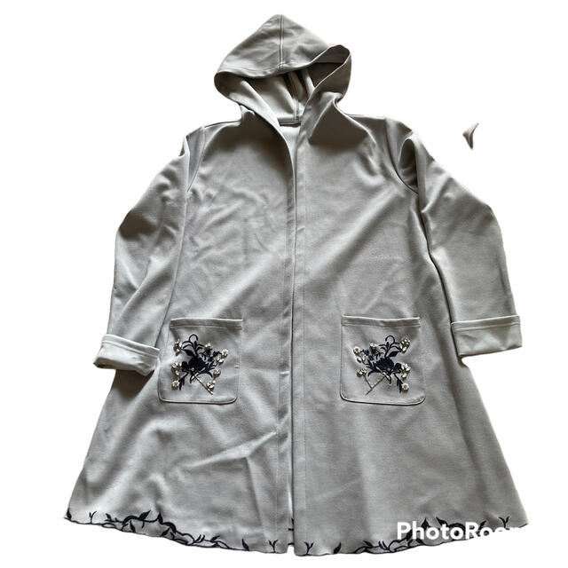 axes femme(アクシーズファム)のアクシーズファム☆半コート☆グレーM レディースのジャケット/アウター(ロングコート)の商品写真