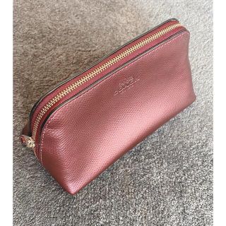 コーチ(COACH)の　レディース　コーチ  化粧ポーチ小物入れワインレッドグッチヴィトンサンローラン(ポーチ)