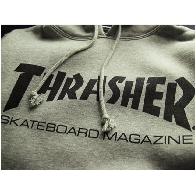 THRASHER(スラッシャー)の✱特価✱ THRASHER デカロゴ パーカー グレー Sサイズ メンズのトップス(パーカー)の商品写真