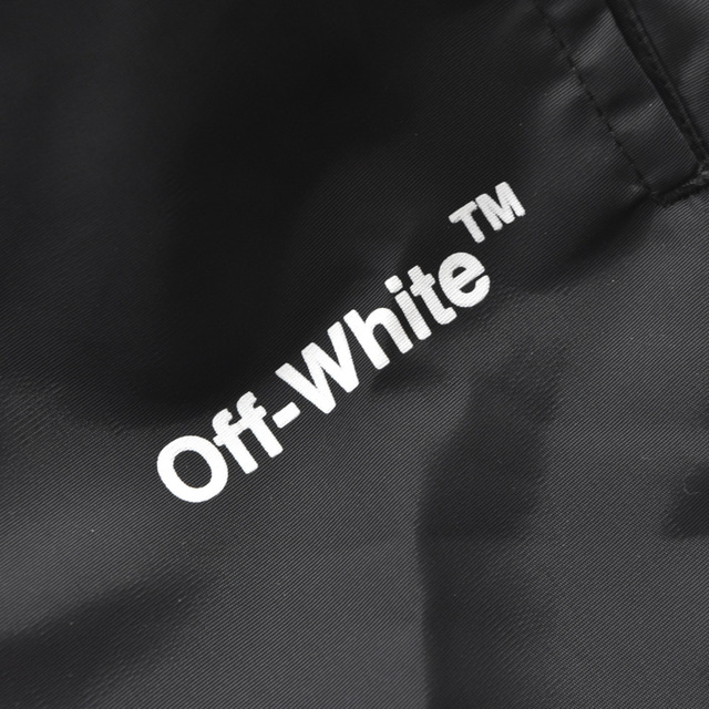 OFF-WHITE(オフホワイト)のOFF-WHITE オフホワイト LOGO PRINT NYLON HALF PANTS ロゴプリント ナイロンハーフパンツ スイムショーツ　ブラック OMFA003C99FAB001 メンズのパンツ(ショートパンツ)の商品写真