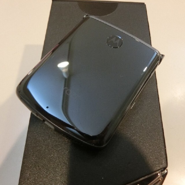 値下げmotorola razr 5G　SIMフリー