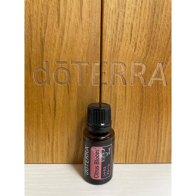 doTERRA ドテラ　シトラスブルーム15 ml  コスメ/美容のリラクゼーション(エッセンシャルオイル（精油）)の商品写真