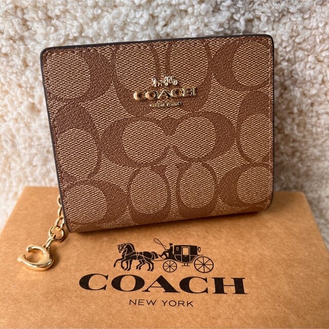 新品未使用 COACH コーチ 二つ折り財布 www.dara.co.id